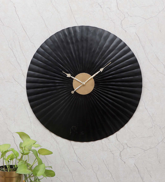 Black & Gold Hammered Wall Clock