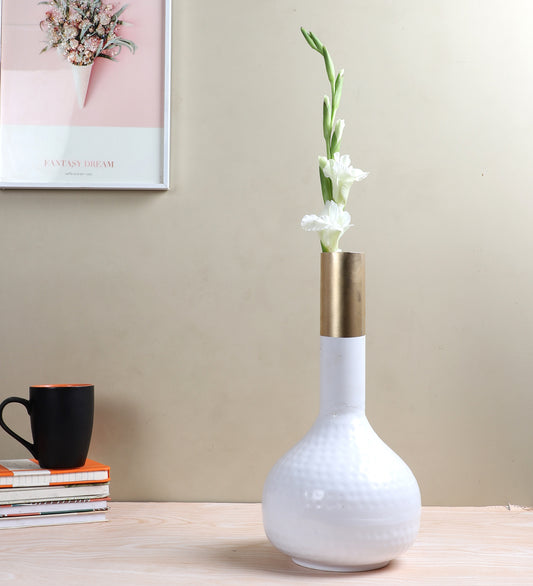 White & Gold Long Pipe Flower Pot