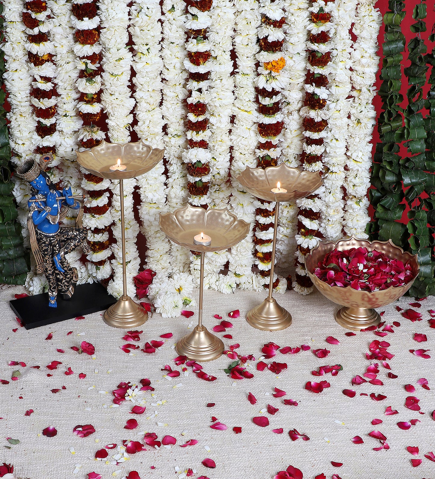 Gold Metal Detachbale Suflower Urli with Stand Set of 3