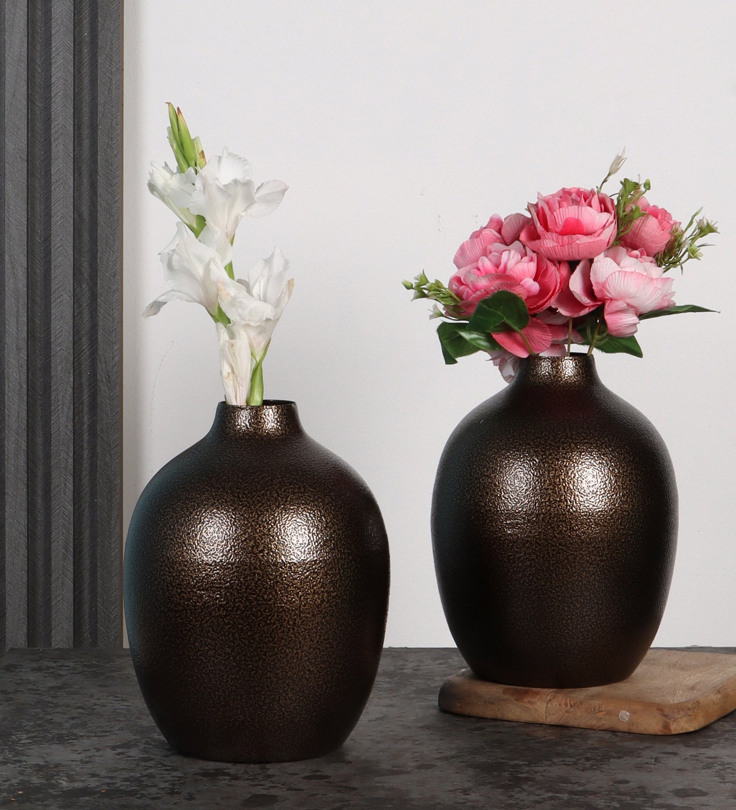 Gold Textured Flower Pot Set of 2