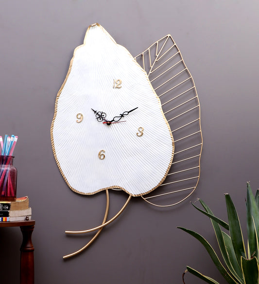 Double Leaf Wall Clock