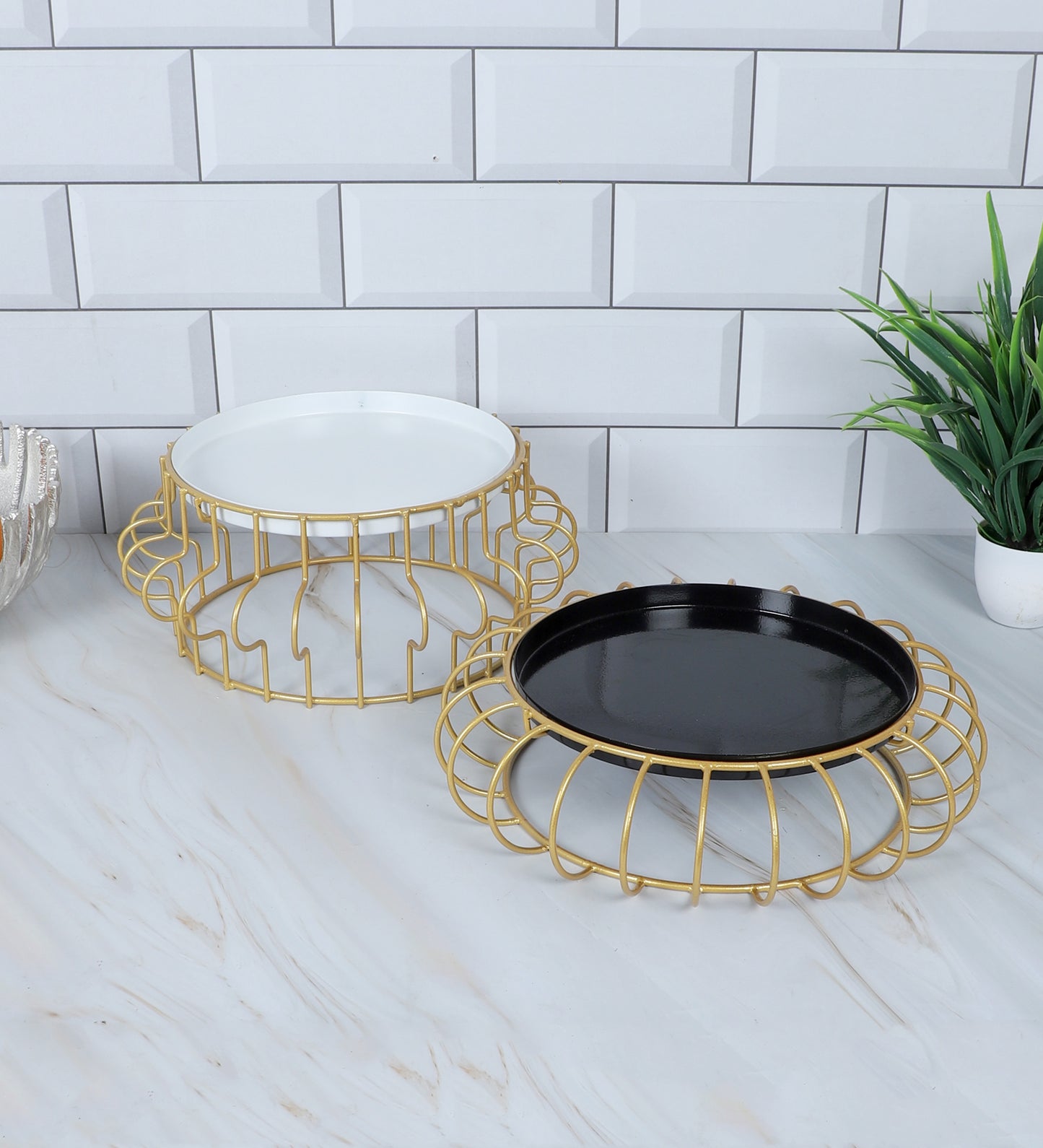 Black & White Round Wired Buffet Platter Set of 2