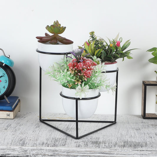 Traingle Stand Planter Black & White