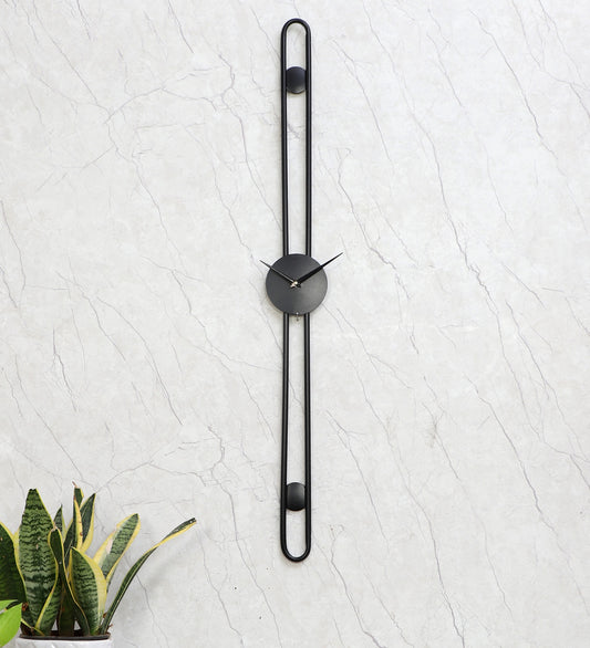 Black Long Pipe Clock