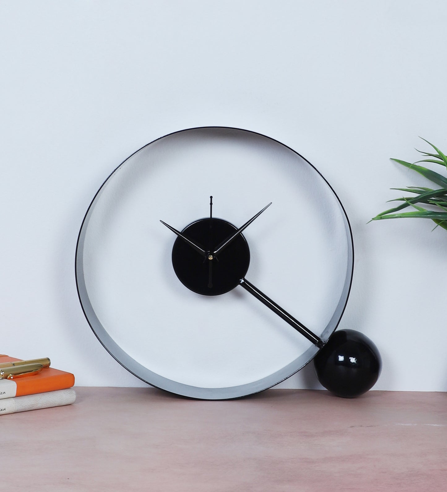 Black Round Ball Table Clock