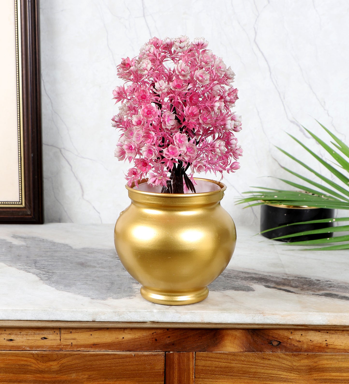 Matki Shape Metal Planter