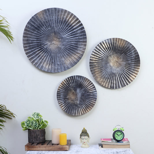 Grey & Gold Hammered Wall Décor Set of 3